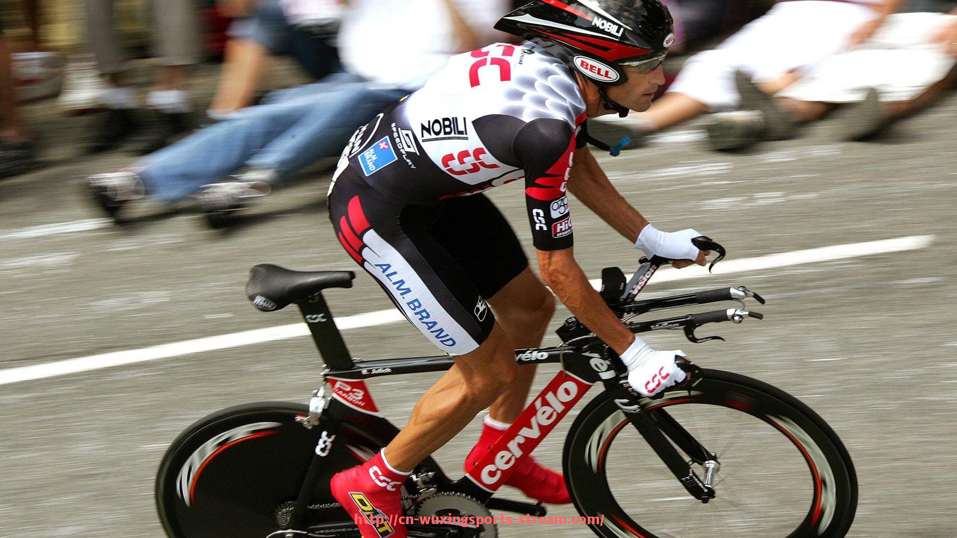 五星体育直播-意甲球队意乙球队：意甲与意乙之间的竞争与球队转会情况